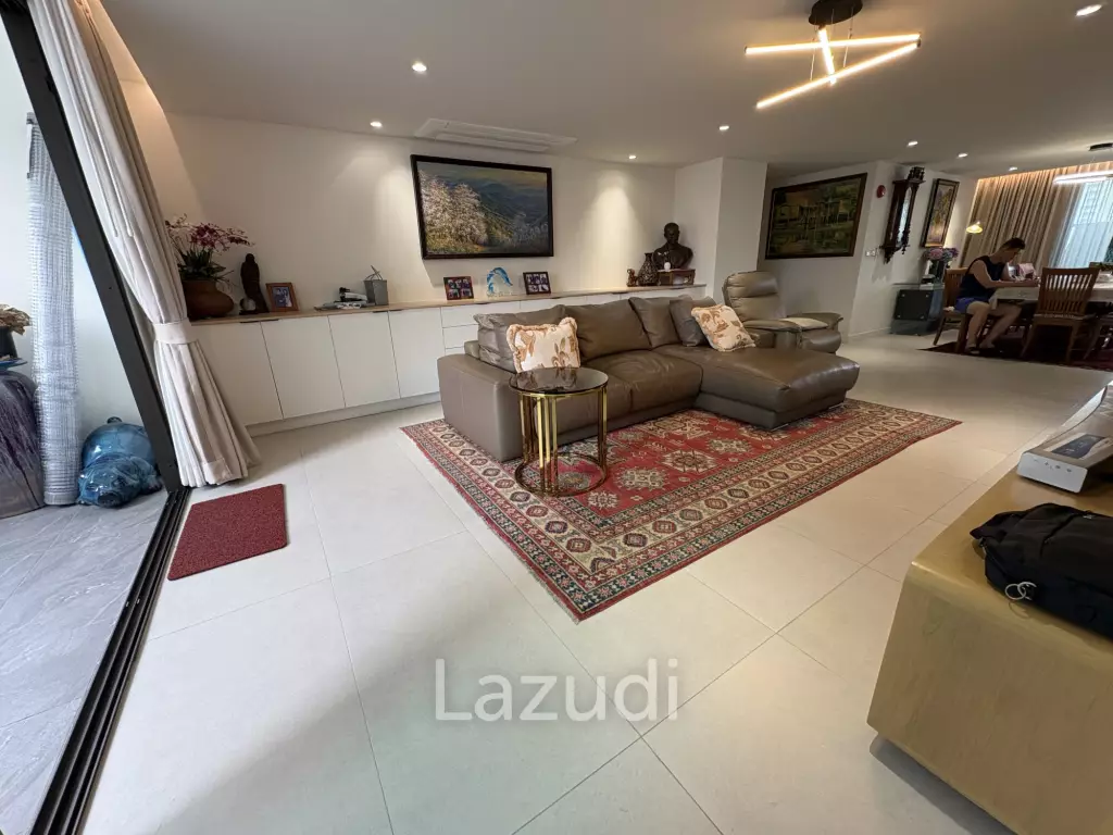 Newly renovated 3BR 250SQM at D.S.tower1 sukhumvit33