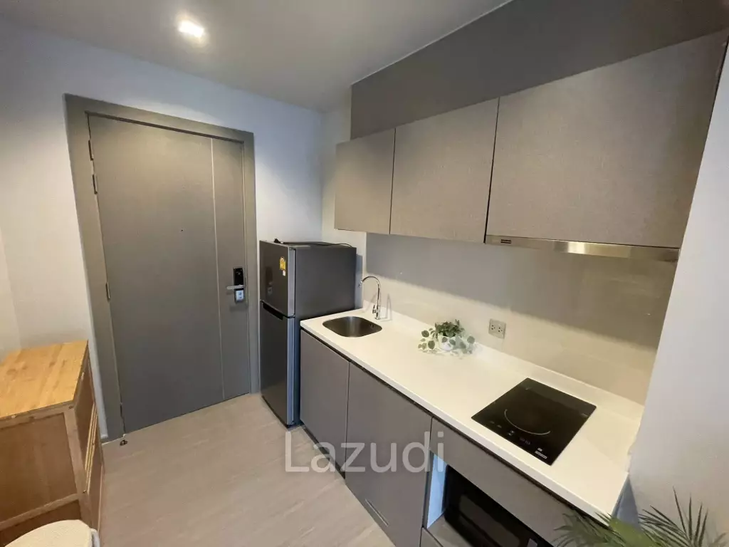 25 sqm Freehold Studio Condo with Balcony and City View