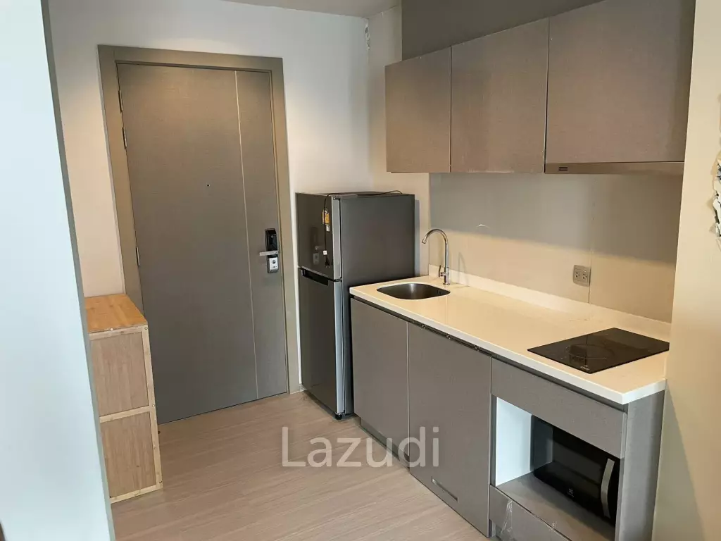 25 sqm Freehold Studio Condo with Balcony and City View