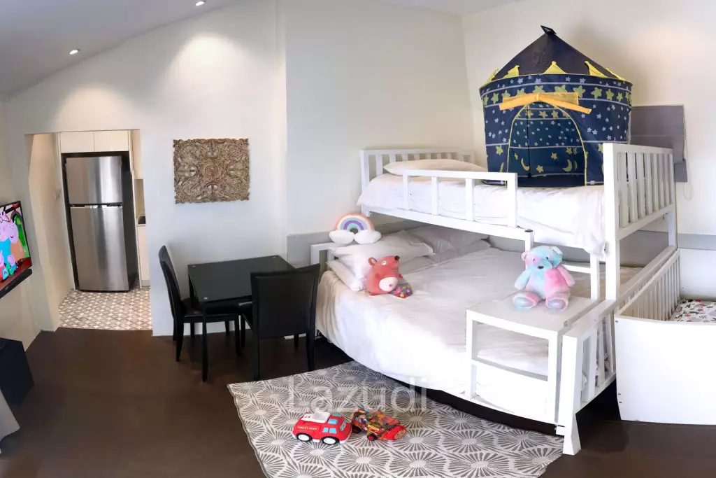 Prime Lamai 4-Bedroom Pool Villa Just 500m from the Beach