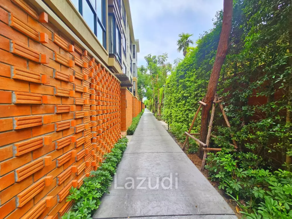 SASARA :  1 Bed condo near the Beach