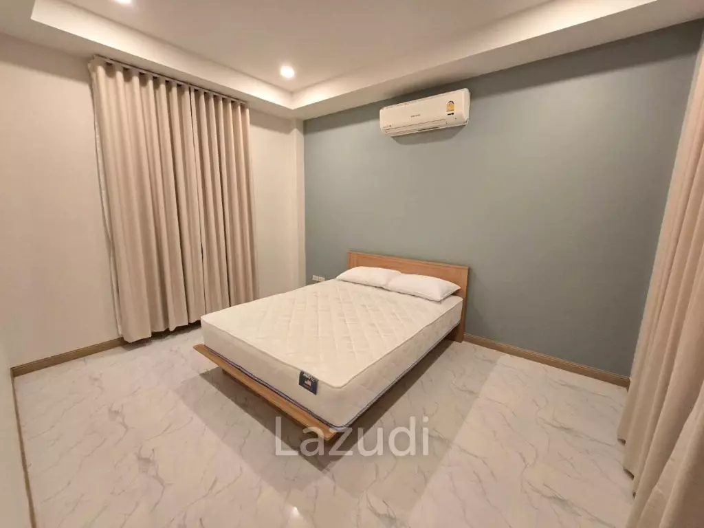 142 sqm modern pool villa in Hua Hin freehold