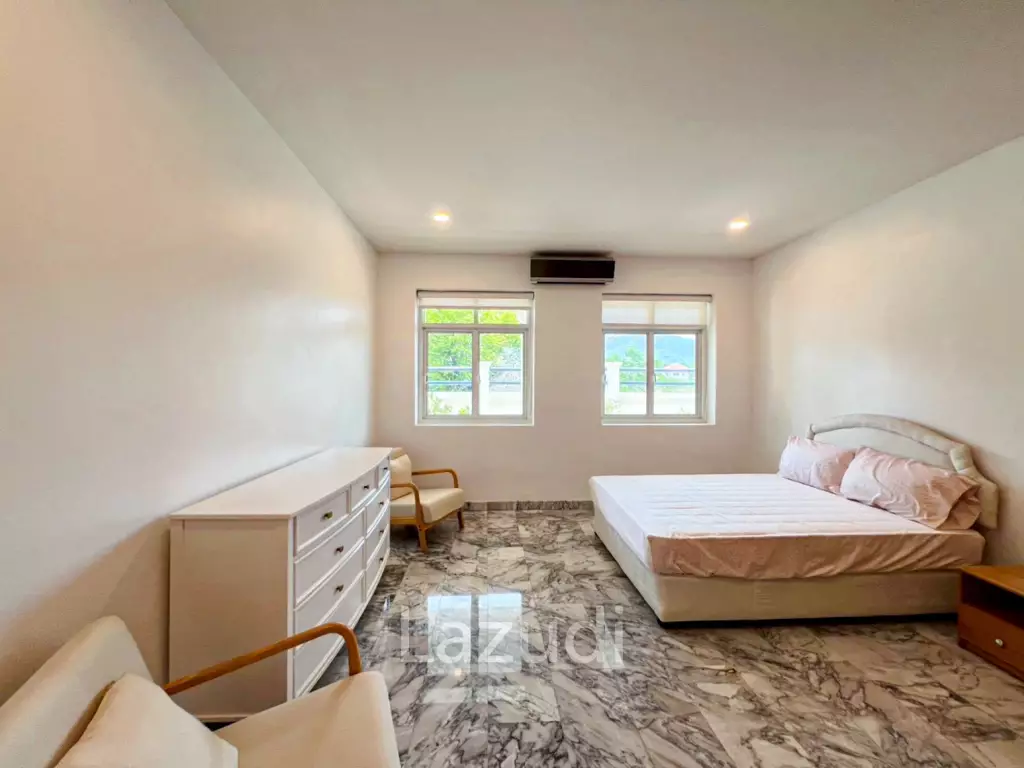 4 Bedroom Pool Villa in Pine Gold Village Hua Hin