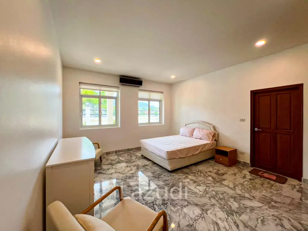 4 Bedroom Pool Villa in Pine Gold Village Hua Hin