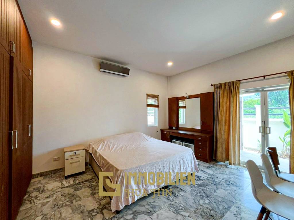 พูลวิลล่า 4 ห้องนอน บนที่ดิน 800 ตร.ม. ใจกลางหัวหิน