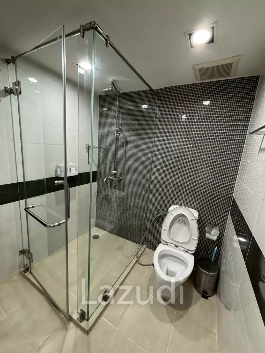 70 sqm modern 2 bedroom condo at Baan Chan Condominium Khlong Tan Nuea