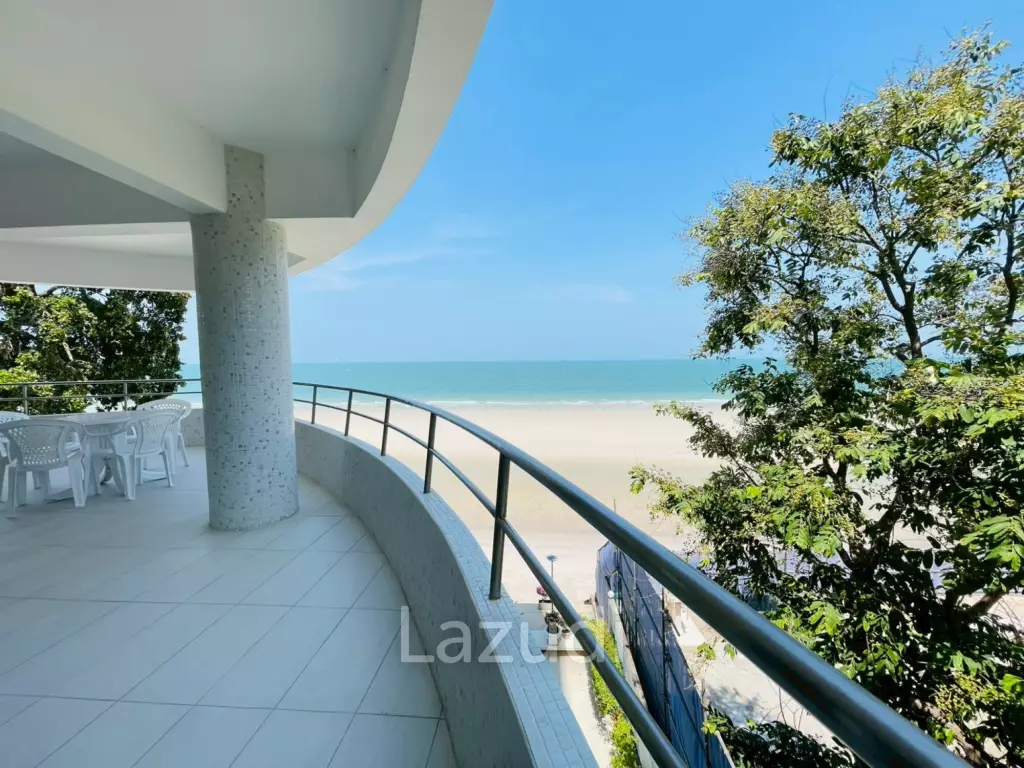 Royal Pricess condo: 4 beds condo Beachfront and sea view
