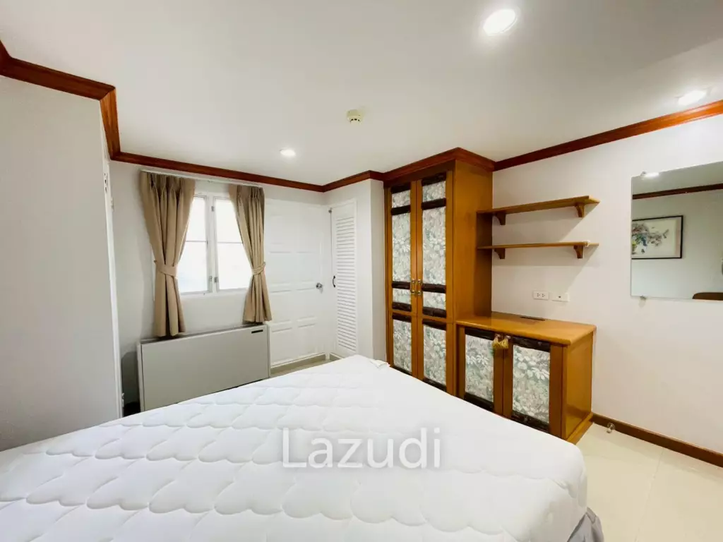 Royal Pricess condo: 4 beds condo Beachfront and sea view