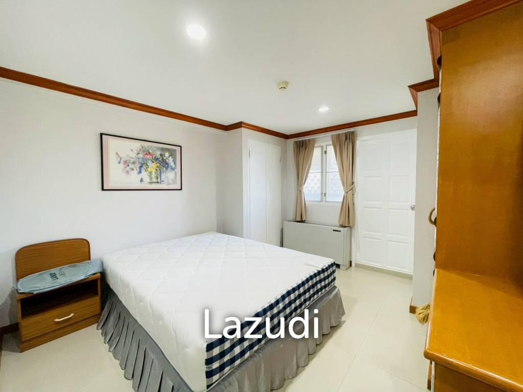 Royal Pricess condo: 4 beds condo Beachfront and sea view