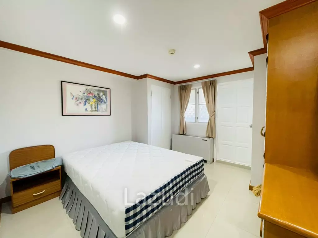 Royal Pricess condo: 4 beds condo Beachfront and sea view