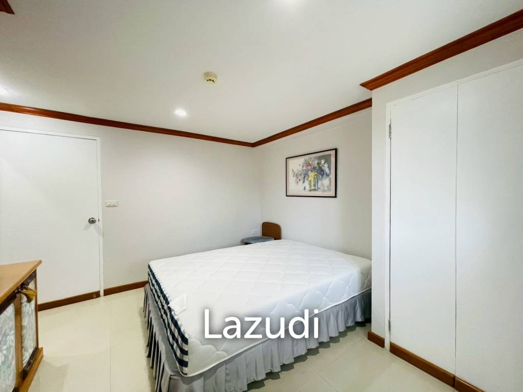 Royal Pricess condo: 4 beds condo Beachfront and sea view