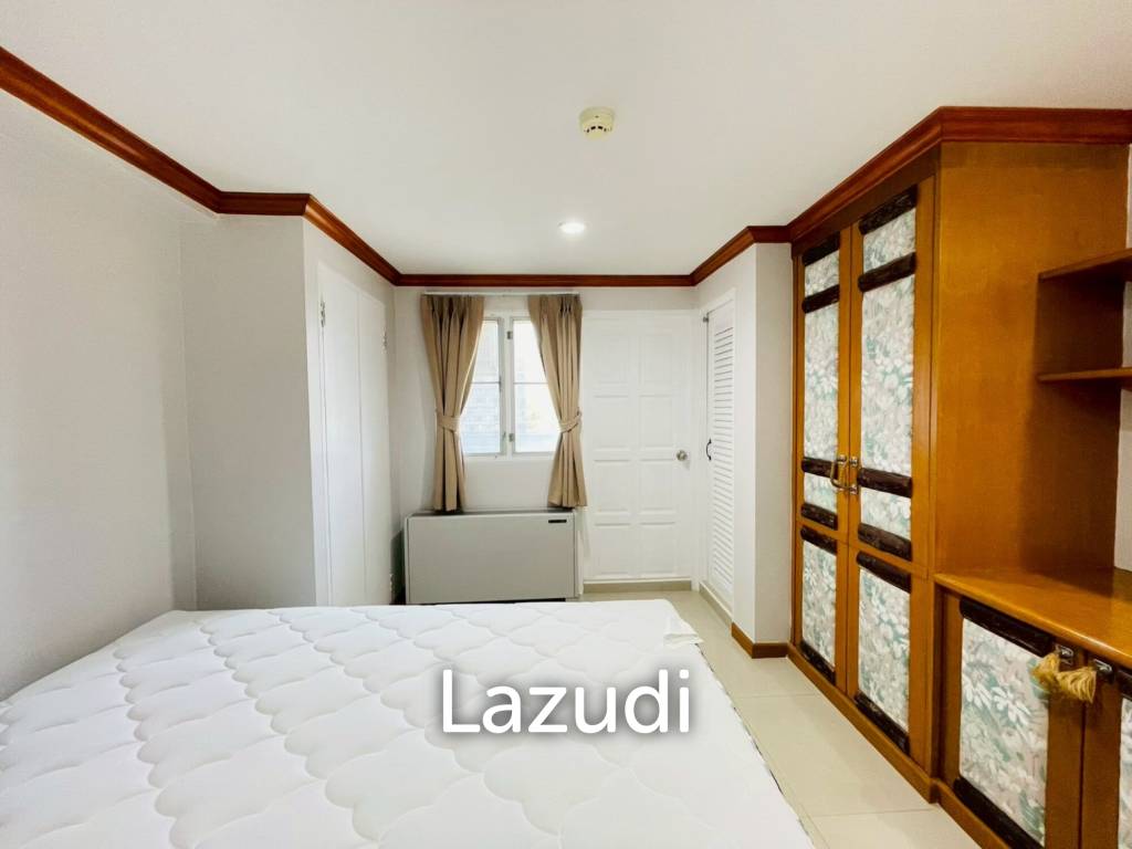 Royal Pricess condo: 4 beds condo Beachfront and sea view