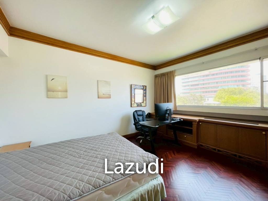 Royal Pricess condo: 4 beds condo Beachfront and sea view