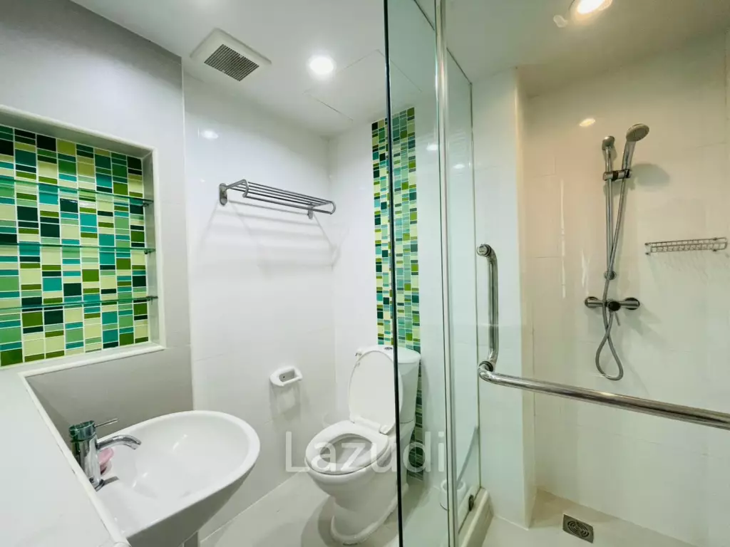 Royal Pricess condo: 4 beds condo Beachfront and sea view