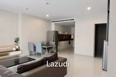 67 sqm modern 2 bed condo on 12th floor in Khlong Tan Nuea Bangkok