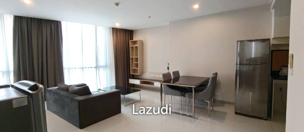 67 sqm modern 2 bed condo on 12th floor in Khlong Tan Nuea Bangkok