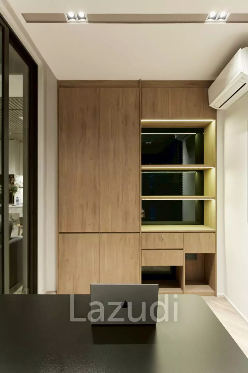 440 sqm luxury 4 bedroom detached home in The Gentry Pattanakarn Suan Luang Bangkok