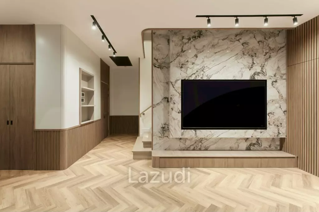 440 sqm luxury 4 bedroom detached home in The Gentry Pattanakarn Suan Luang Bangkok