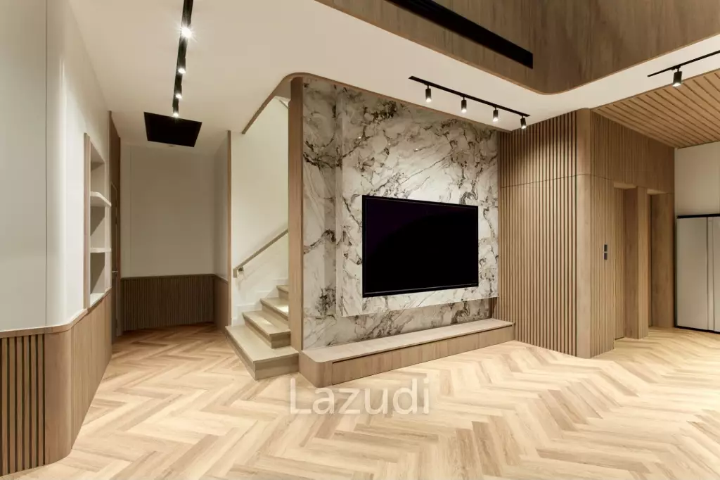 440 sqm luxury 4 bedroom detached home in The Gentry Pattanakarn Suan Luang Bangkok