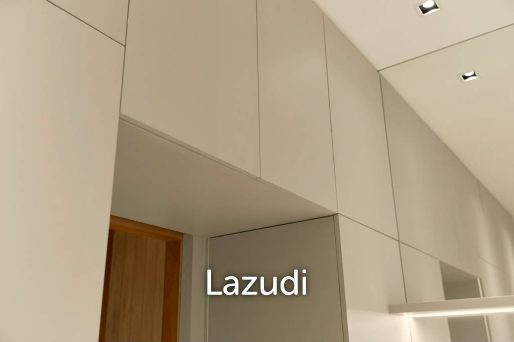 440 sqm luxury 4 bedroom detached home in The Gentry Pattanakarn Suan Luang Bangkok