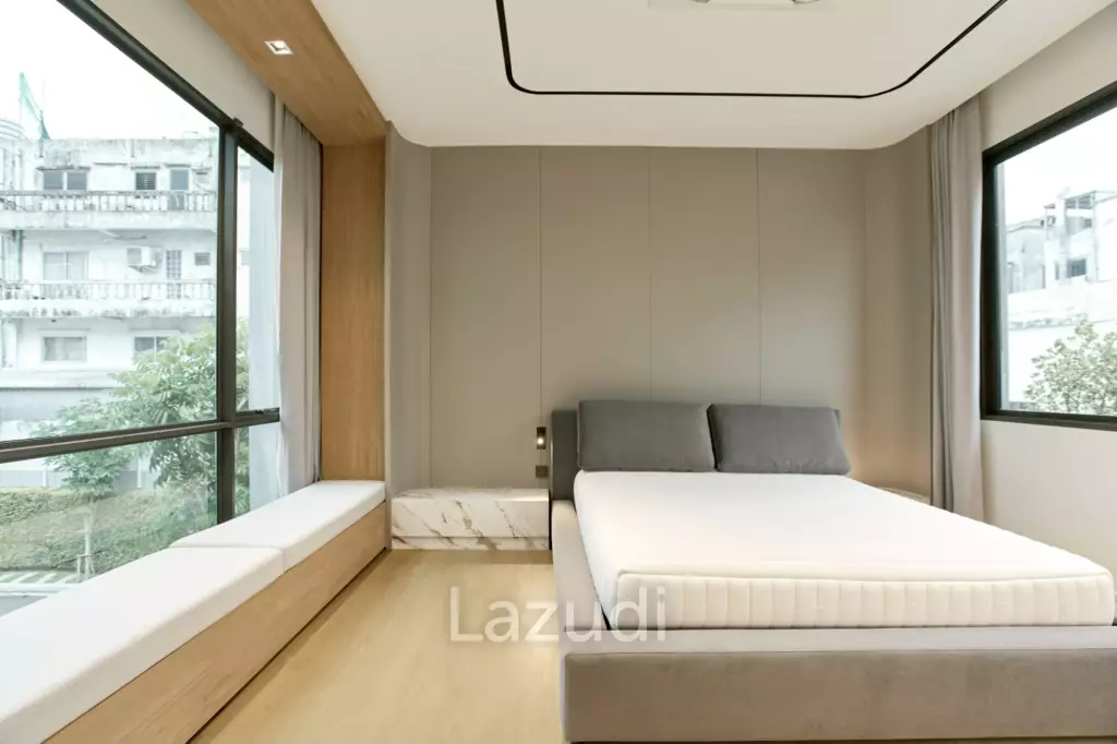 440 sqm luxury 4 bedroom detached home in The Gentry Pattanakarn Suan Luang Bangkok