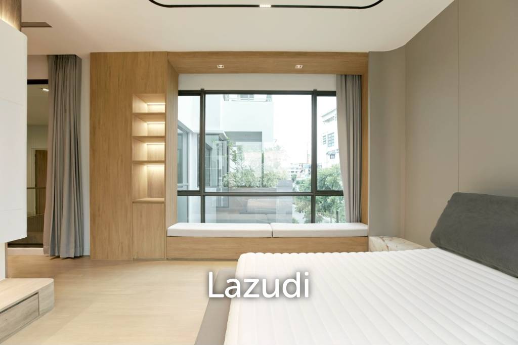 440 sqm luxury 4 bedroom detached home in The Gentry Pattanakarn Suan Luang Bangkok