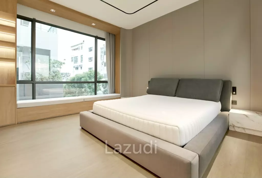 440 sqm luxury 4 bedroom detached home in The Gentry Pattanakarn Suan Luang Bangkok