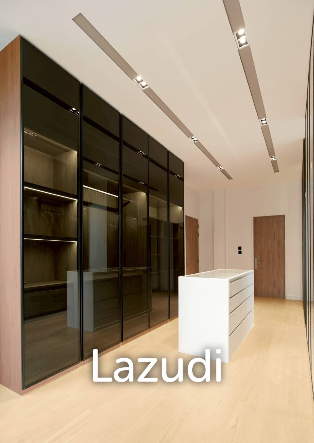 440 sqm luxury 4 bedroom detached home in The Gentry Pattanakarn Suan Luang Bangkok