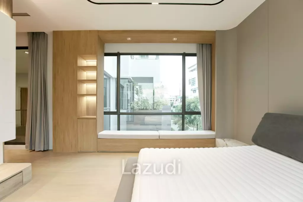 440 sqm luxury 4 bedroom detached home in The Gentry Pattanakarn Suan Luang Bangkok