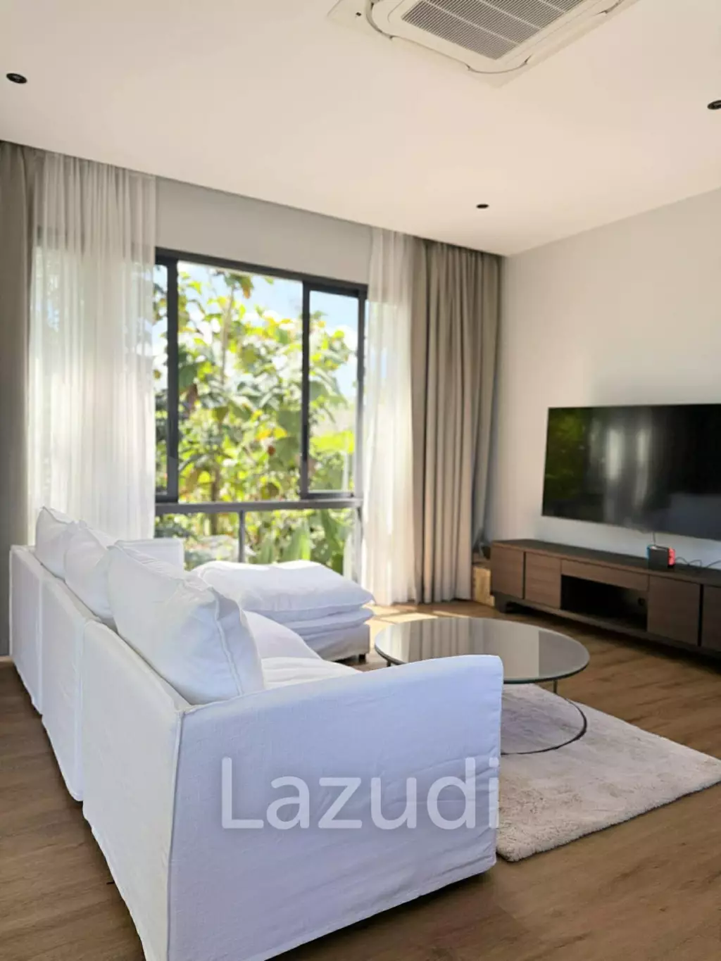 Modern pool villa in Ko Kaeo Mouana Residence Phuket near BIS