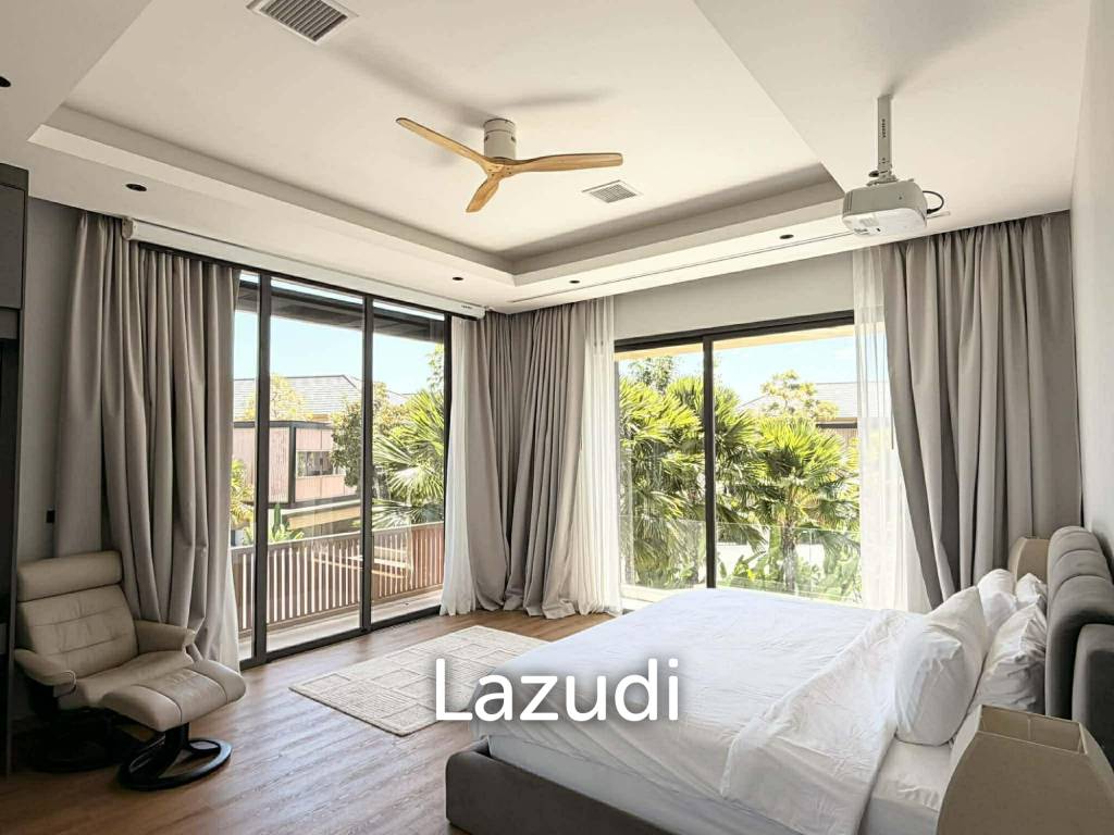 Modern pool villa in Ko Kaeo Mouana Residence Phuket near BIS