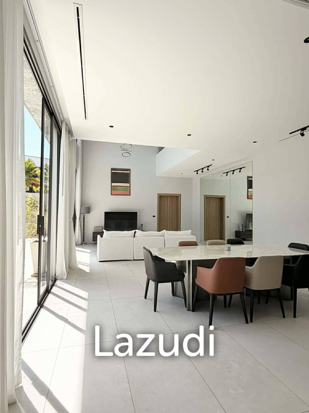 Modern pool villa in Ko Kaeo Mouana Residence Phuket near BIS