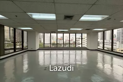 100 sqm corner office in 253 Asoke Building Khlong Toei Nuea Bangkok