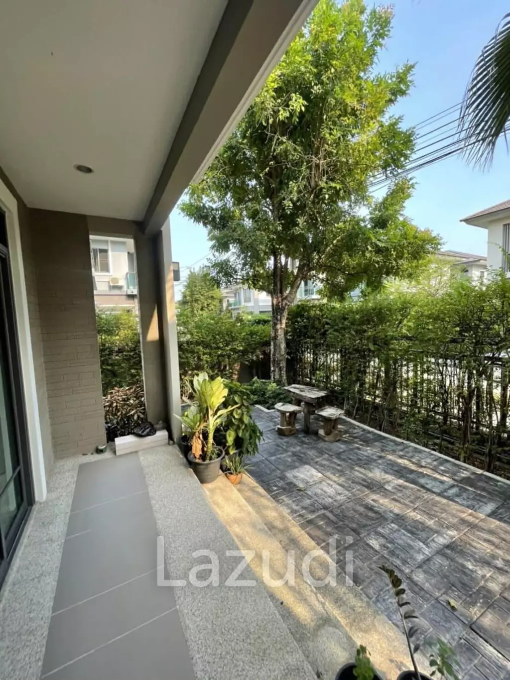 280 sqm modern 4 bed detached house in Suan Luang Bangkok