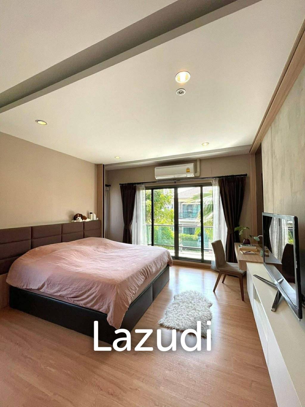 280 sqm modern 4 bed detached house in Suan Luang Bangkok