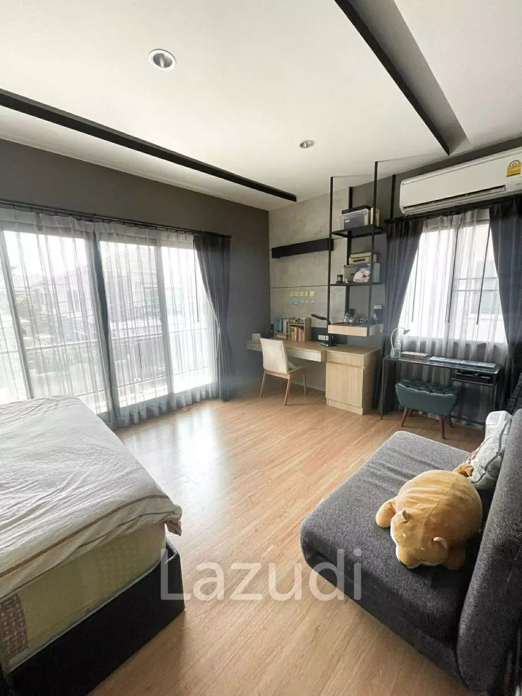 280 sqm modern 4 bed detached house in Suan Luang Bangkok