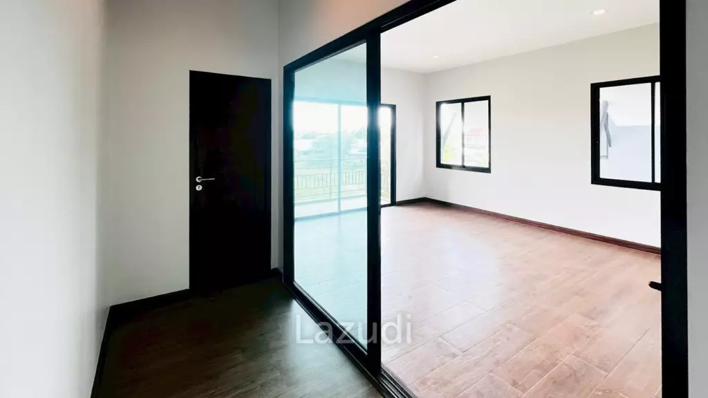 Townhouse with garden in Hua Hin Country hill 1