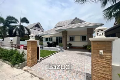 EMERALD GREEN : 3 bed pool villa in good condition