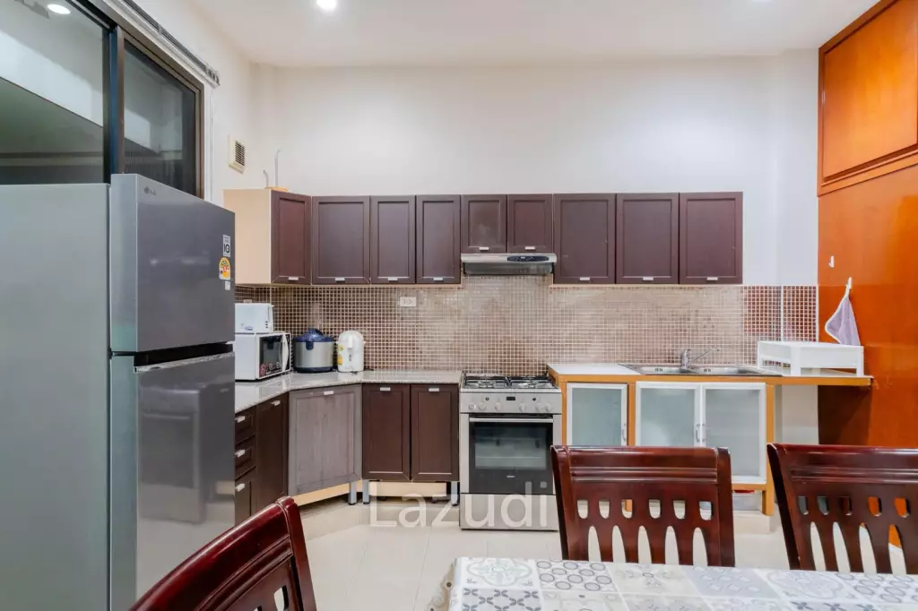 3-Br Poolside Townhouse in Thai Paradise South Cha-Am