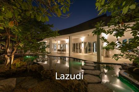 Beautifully renovated unique property on a huge plot