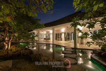 Beautifully renovated unique property on a huge plot