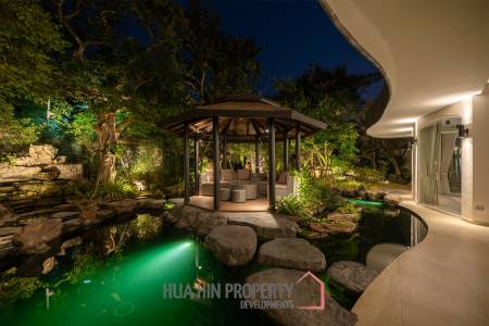 Beautifully renovated unique property on a huge plot