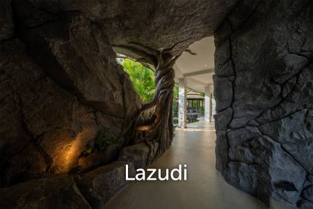 Beautifully renovated unique property on a huge plot