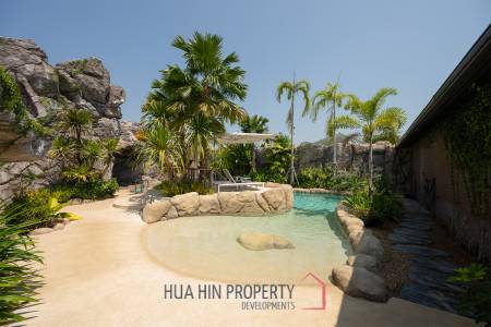 Beautifully renovated unique property on a huge plot