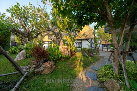 Beautifully renovated unique property on a huge plot