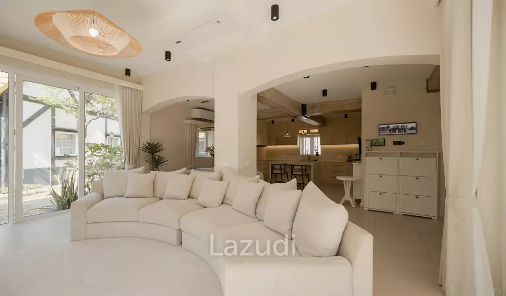 Beautifully renovated unique property on a huge plot