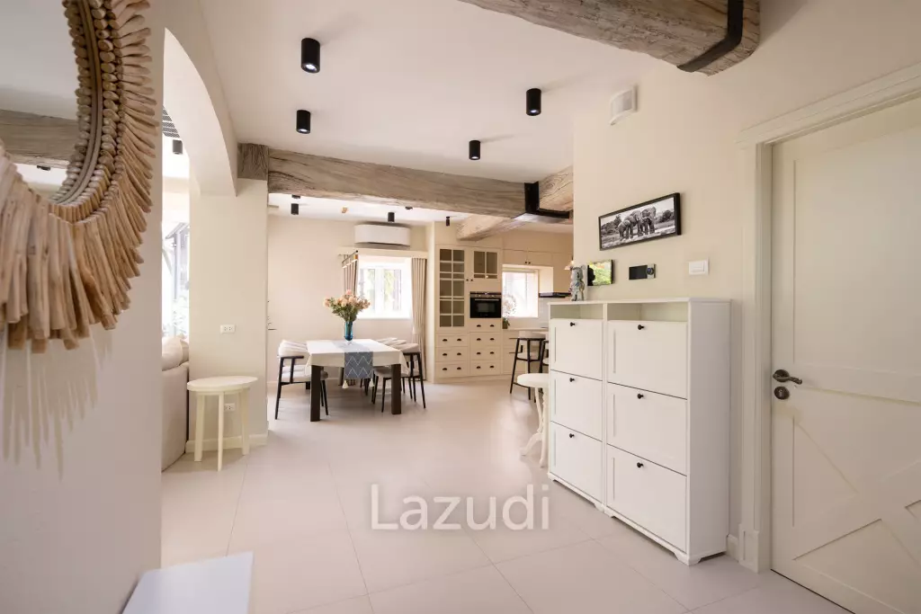 Beautifully renovated unique property on a huge plot