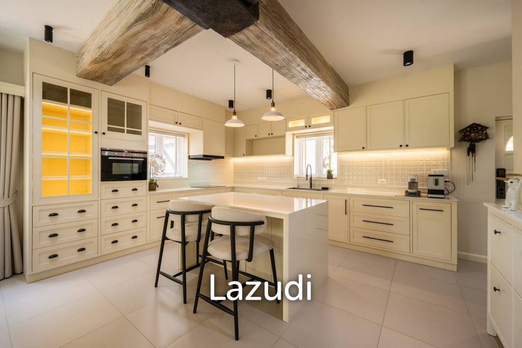 Beautifully renovated unique property on a huge plot
