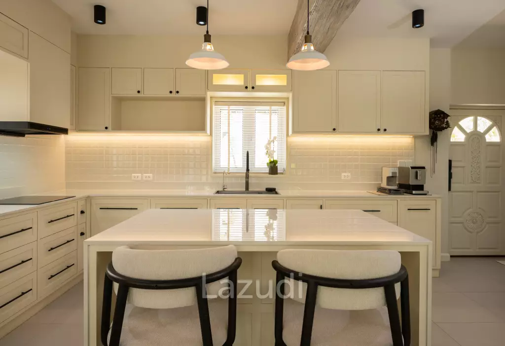 Beautifully renovated unique property on a huge plot