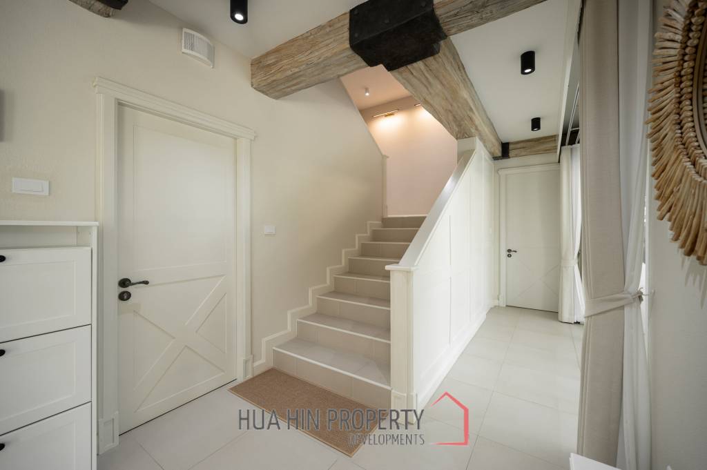 Beautifully renovated unique property on a huge plot
